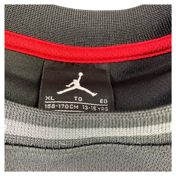 NIKE JORDAN 23 Legacy Mesh Black Red Basketball - Picture 6 of 10